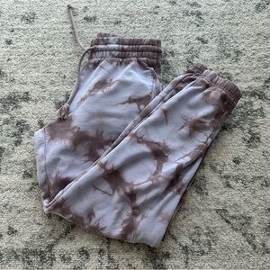 Tie-Dye Aritzia TNA Jogger Pants